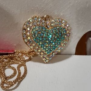 NWT crystal turqouise n white necklace by Betsey